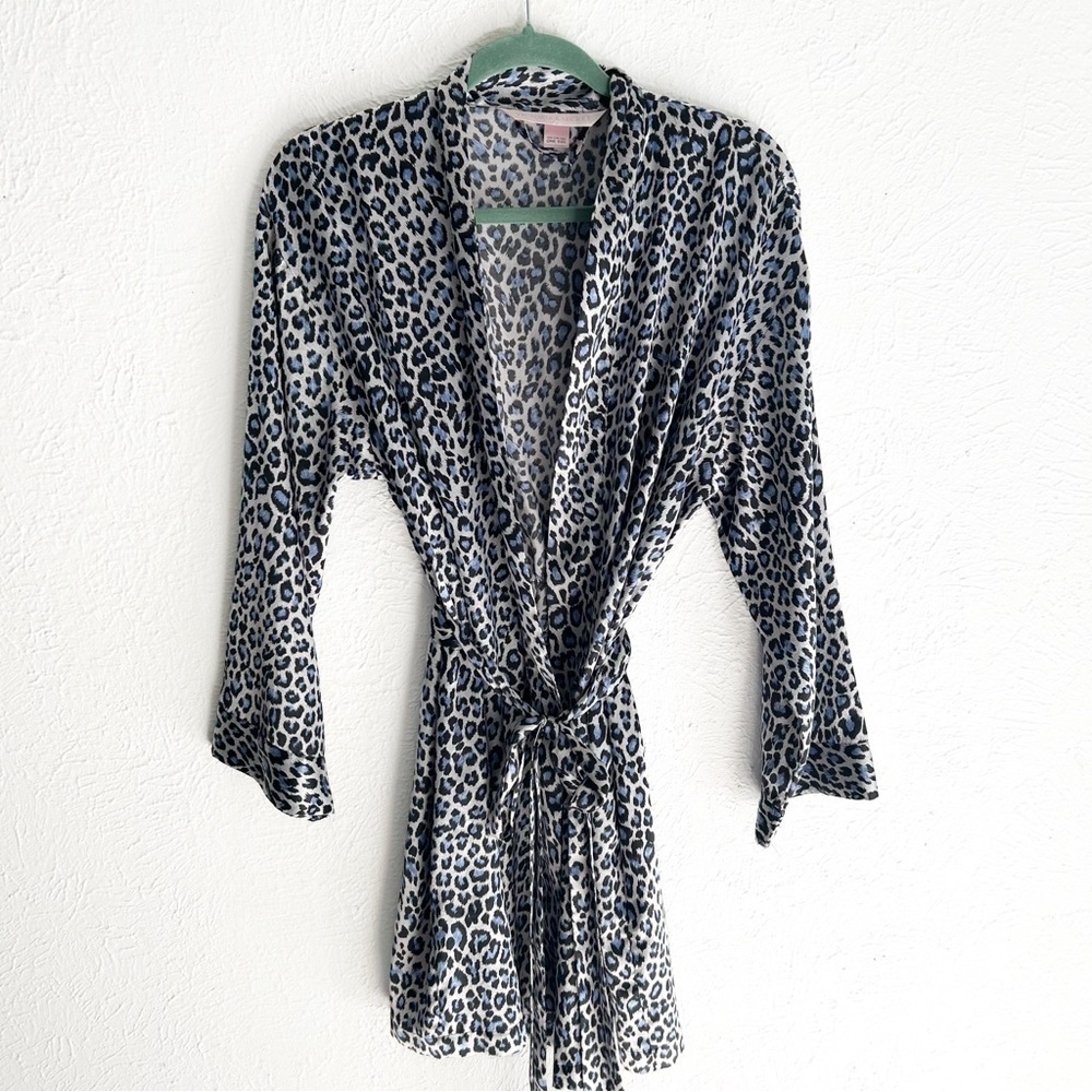 Victoria’s Secret Leopard Print Satin Robe – One Size Y2K Vintage